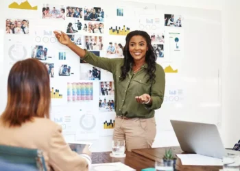 The Power of Community Management: Fostering Engagement, Moderating Discussions, Building Relationships, and Leveraging Community Features