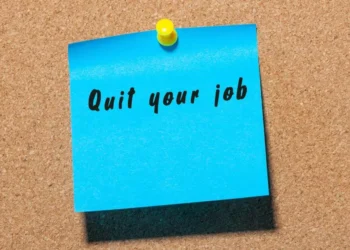 Quit Your 9-to-5 (Maybe): The Ultimate Guide to Building Financial Freedom as a Freelancer